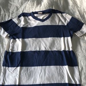 Hollister V-neck T-shirt